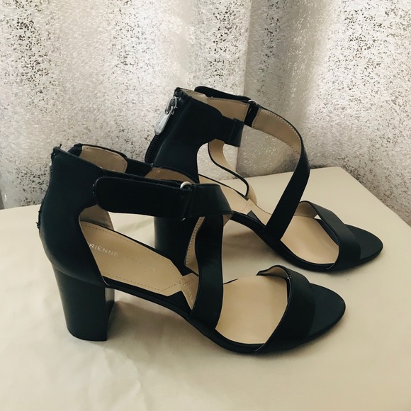 Sandals - Picture 2 of 3